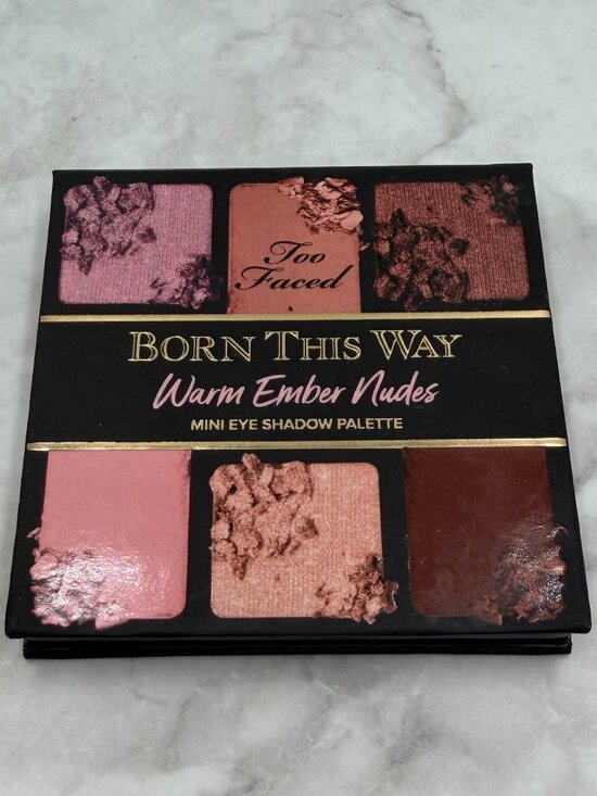 TOO FACED BORN THIS WAY WARM EMBER NUDES MINI EYESHADOW PALETTE - Picture 2 of 3
